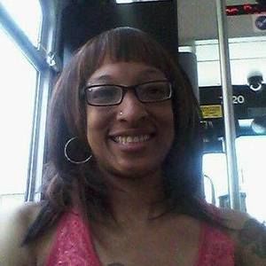 Meet your Posher, Roxana